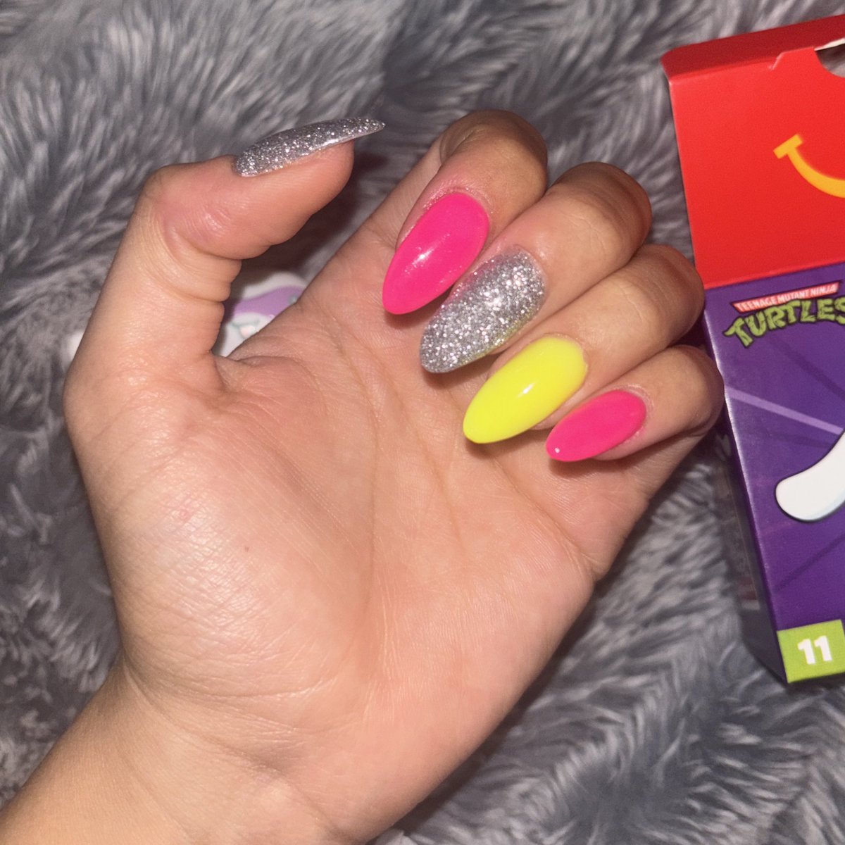 maya 𝜗𝜚 tweet media