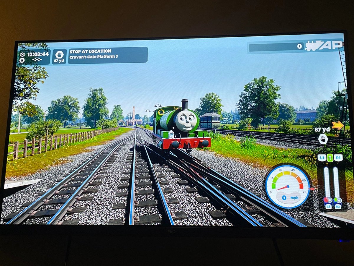 So while playing Wonders of Sodor last night, I was at Crovan’s Gate and wondered if I could put a standard gauge engine on the narrow gauge tracks

And the answer was yes. Yes you could