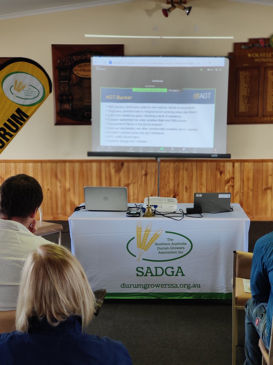 durumgrowers's tweet photo. @KosterBradley Brad zooming in to give the attributes of new seed varieties including how the season went for new release durums for dryland AGTBanker  &amp; AGTRimfire under irrigation https://t.co/1Q9ru71YCk