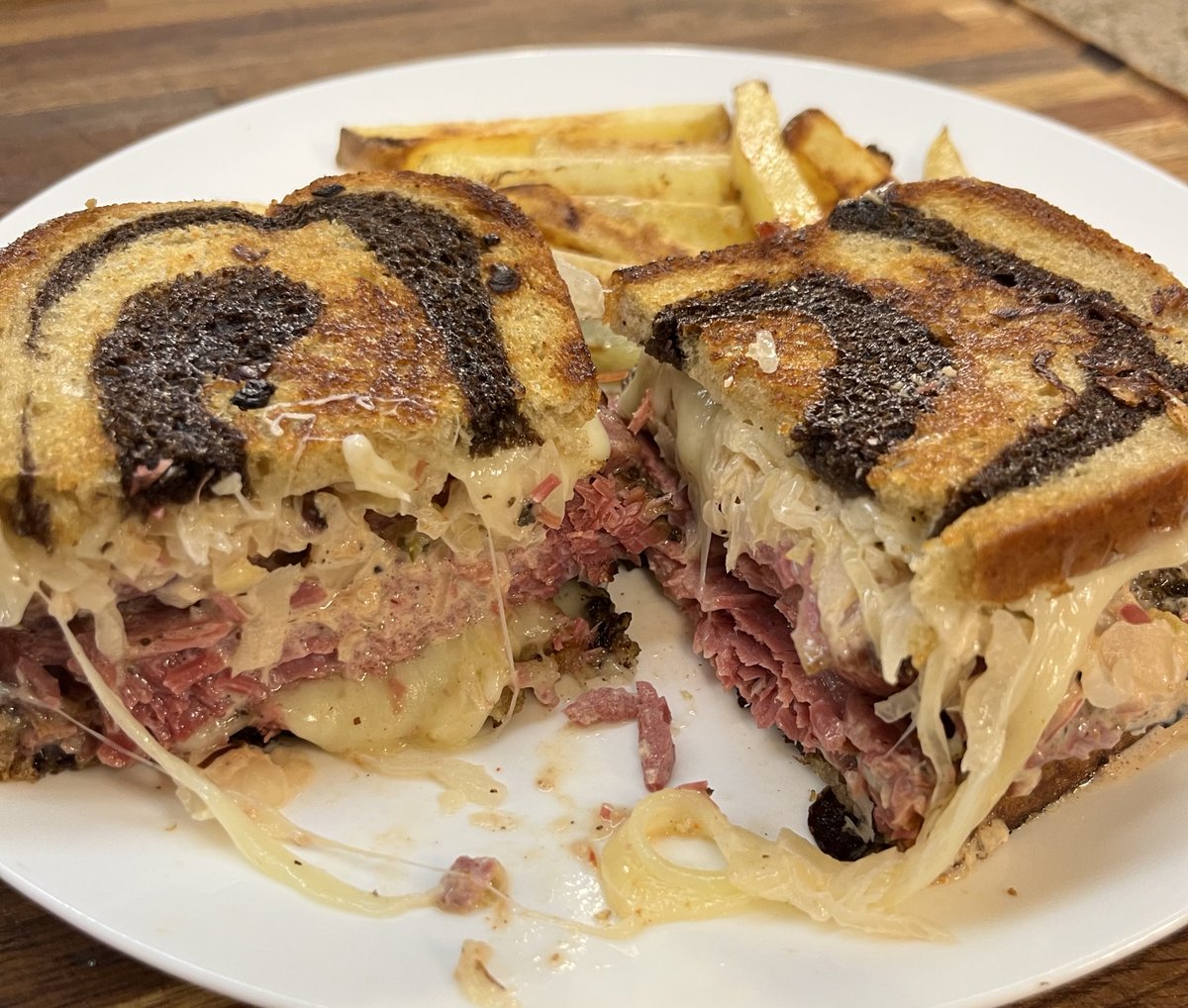 Claude Krause tweet media