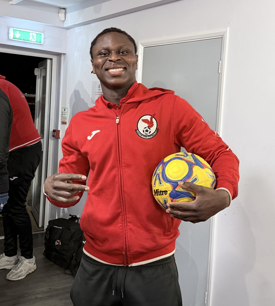 Leighton Town FC tweet media