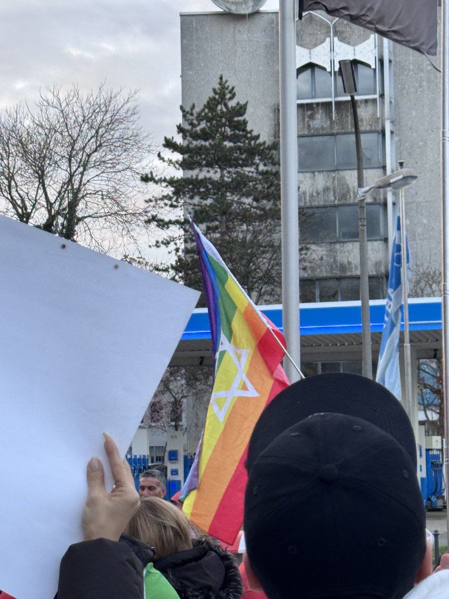 LoveGuerillero's tweet photo. #Bonn #bn1703 #TschaharSchanbeSuri #Nowruz 
#Iran #IranOffline #MullahRegimeMustFall #FreeIran‌ https://t.co/Q1QqFh0zgg