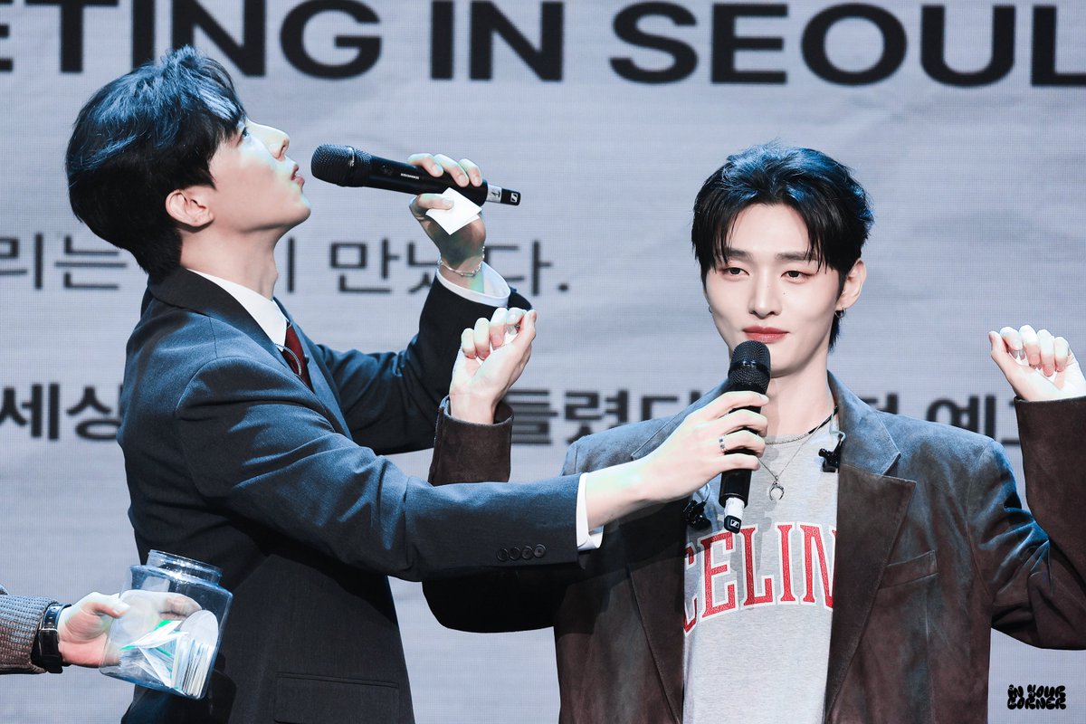 인유어코너 tweet media