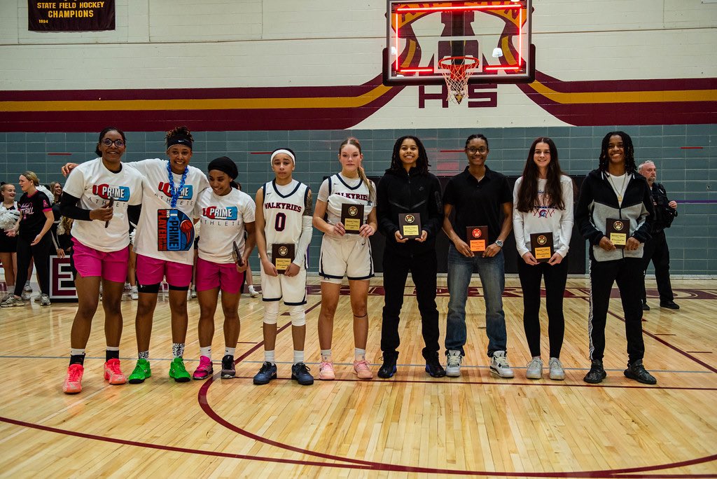 Riley Gilvin tweet media