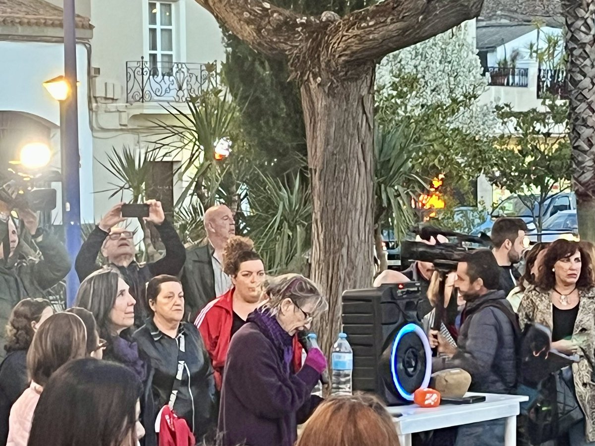 Zafra Violeta tweet media