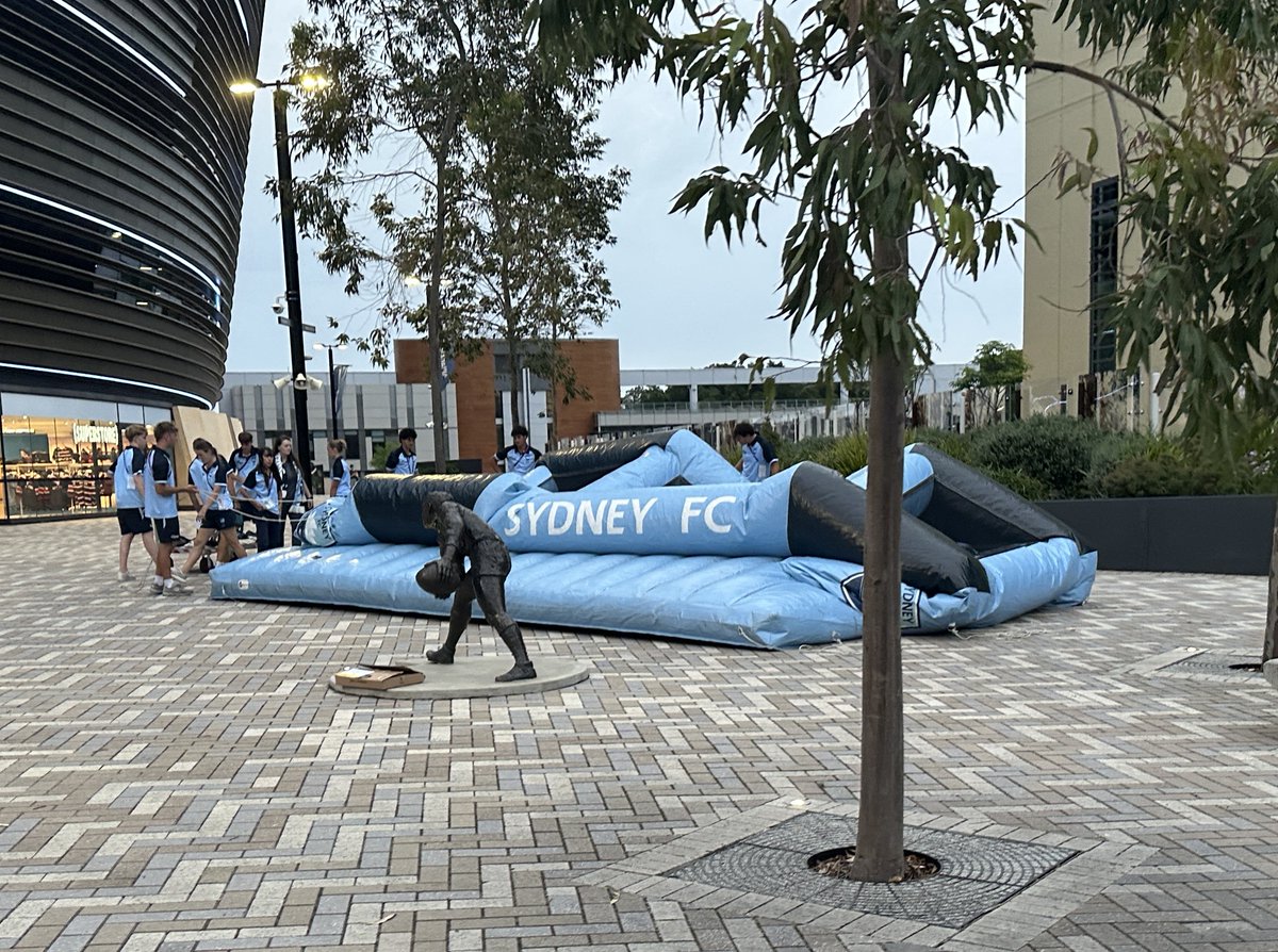 Texi Smith tweet media