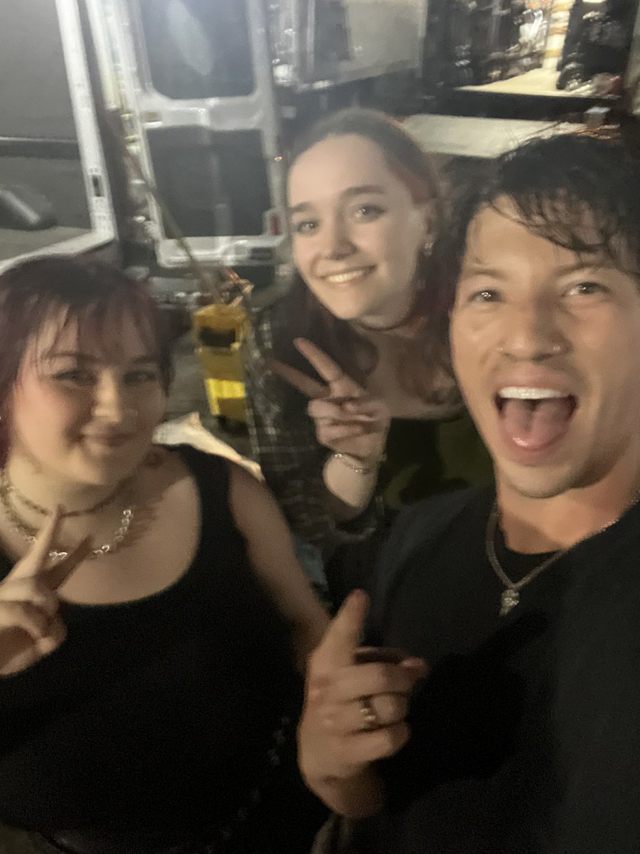 mia ☾ 🏒🍉 tweet media