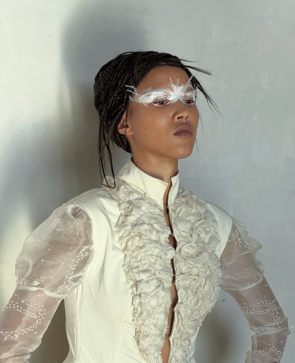 porcel444in's tweet photo. les fleurs studio ‘angels’ collection for pfw's fall 2026 🕯️🪽 https://t.co/gVwz0nQD3h