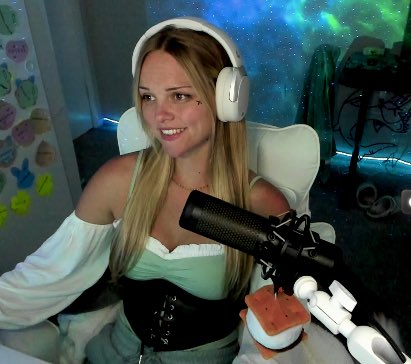 𝐉𝐞𝐬𝐬𝐢𝐞 🌊 tweet media