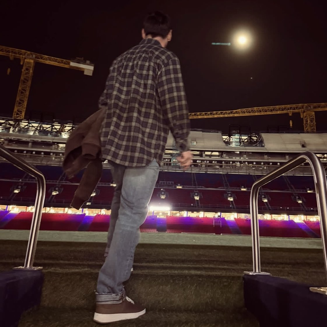 𝟭𝟴𝟵𝟵 tweet media