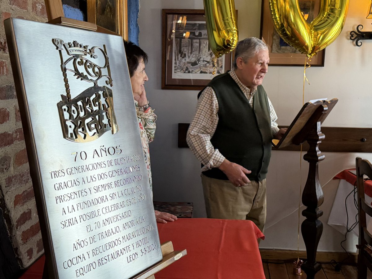 La8 LEÓN tweet media