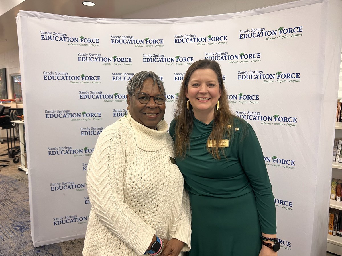 Alexandra Bates tweet media