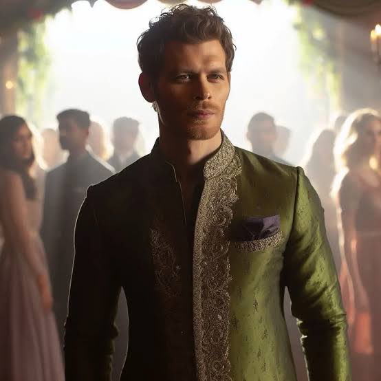 Klaus Mikaelson 🐺🧛🔥✨🧜🏼‍♂️ tweet media