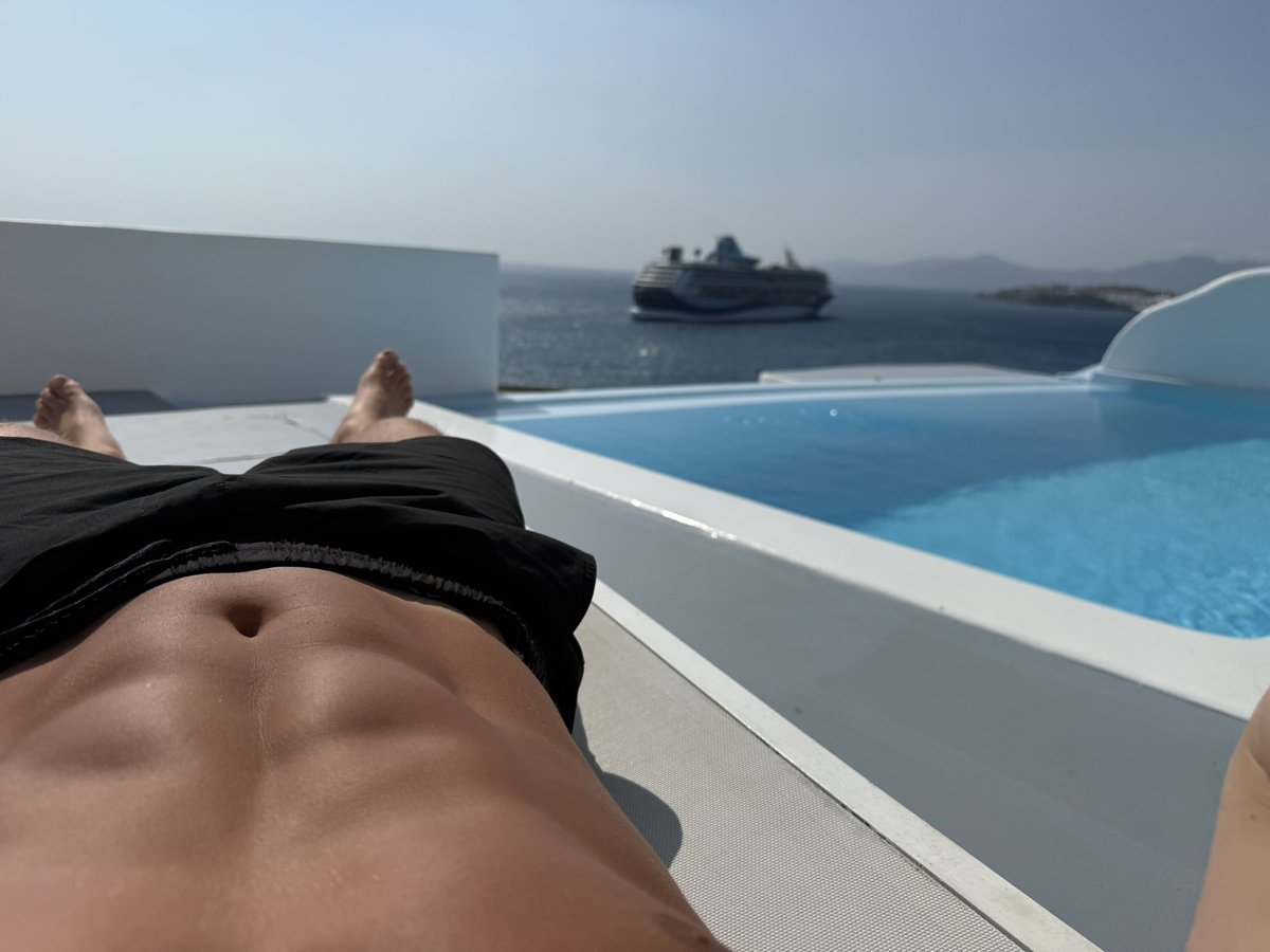 testosteroni🌞 tweet media