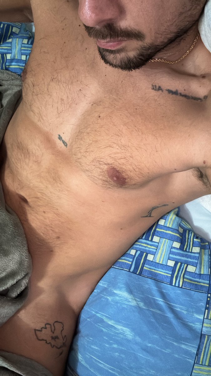 Francjfraa tweet media