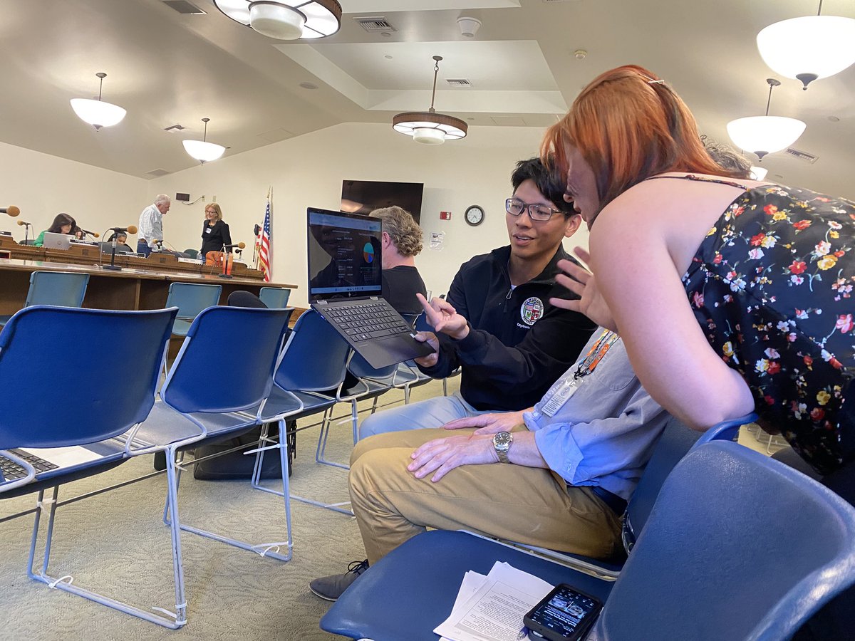 Elizabeth Chou tweet media