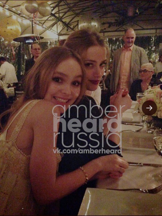 Imagine how much of a meltdown they'd have over these of Amber and Lily.