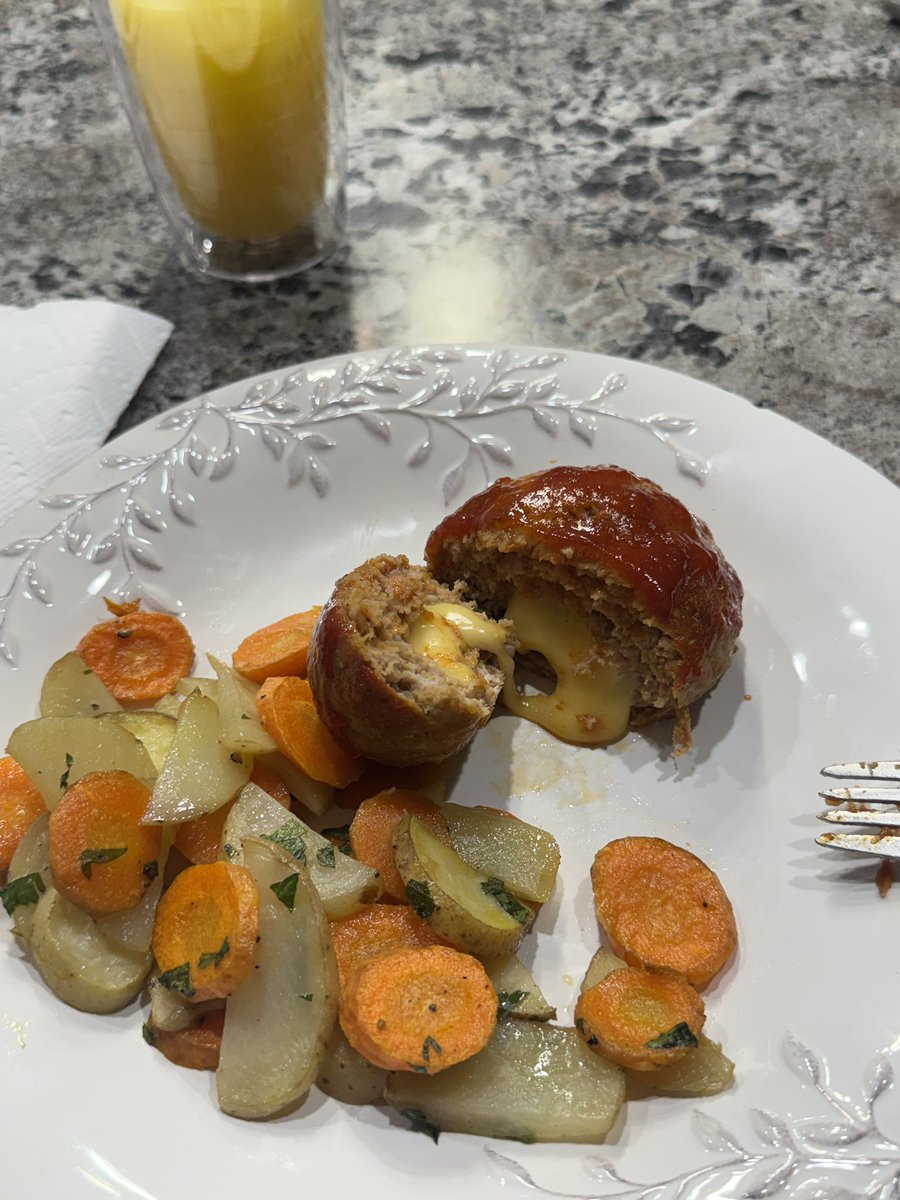 kenleigh tweet media