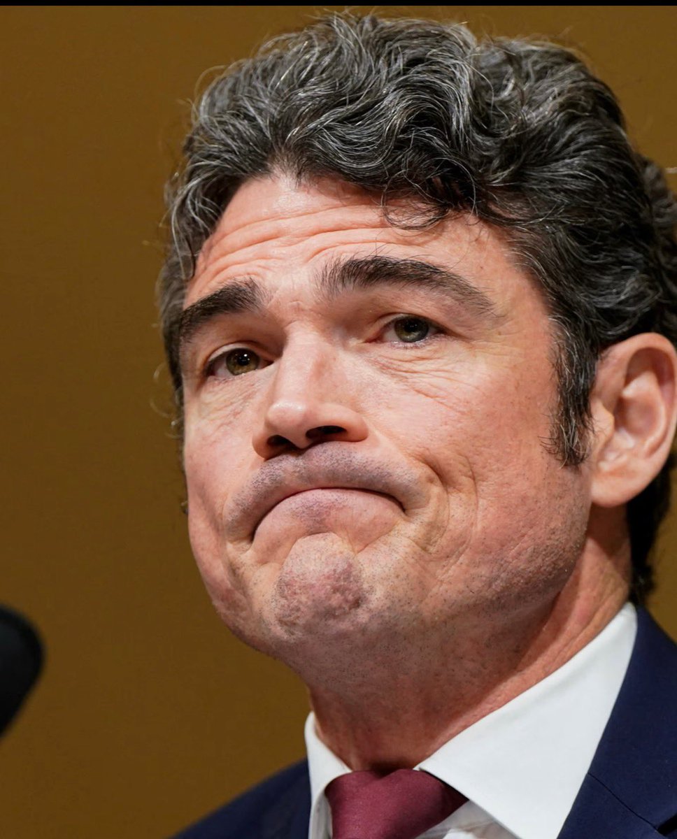 Tara Servatius tweet media