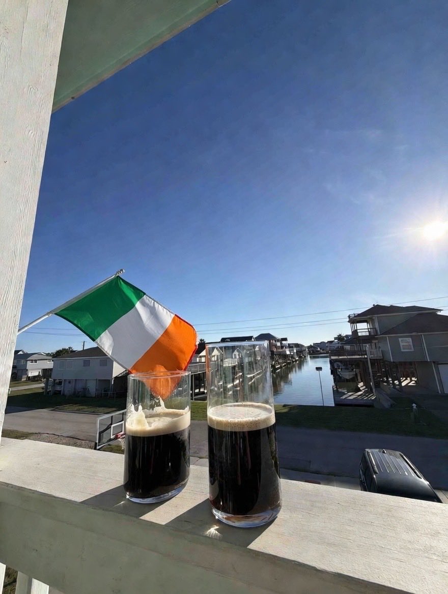 wiacdonny's tweet photo. Tapped in
#guiness #quast #ireland https://t.co/I0jTFyQX5u