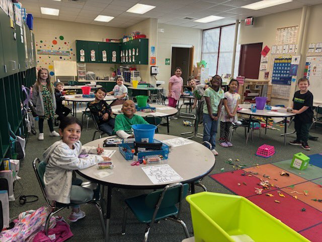 PineLevelES tweet media