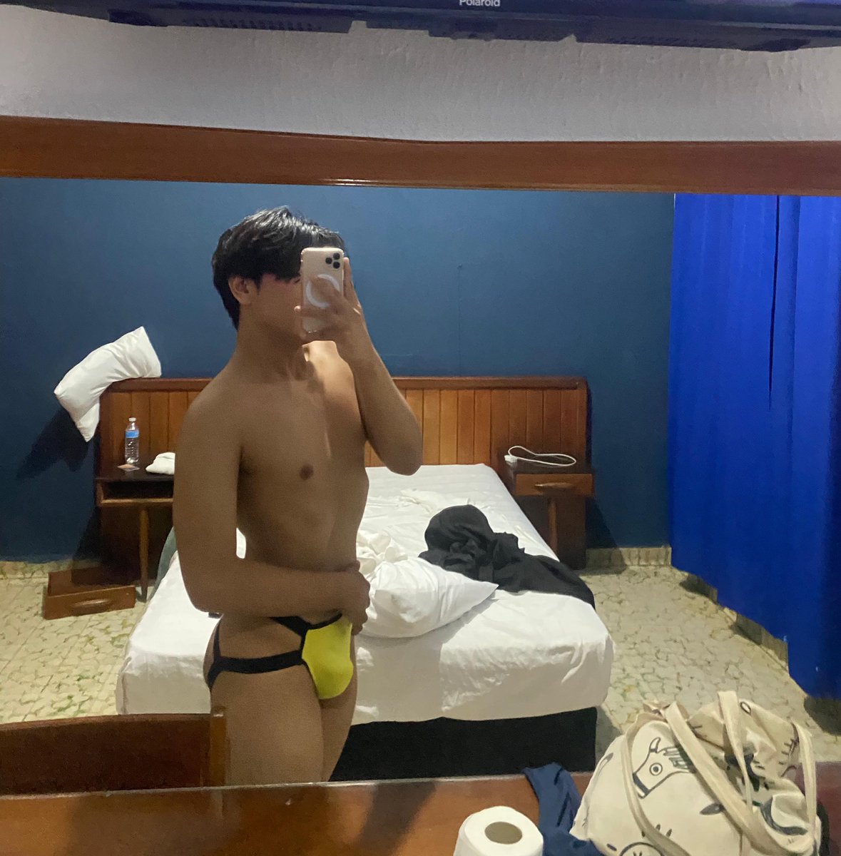 tu_chico_hot tweet media