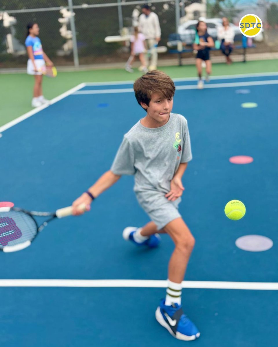sdtenniscenter's tweet photo. Spring registration is now open! Classes begin Monday, April 6th and run through June 7th. Join us for another fun season on the courts. 🎾 

#sandiegotennis #springsession #tennisclasses #juniortennis #adulttennis #playtennis #sandiegosports #tennistraining https://t.co/RbRgA40oze
