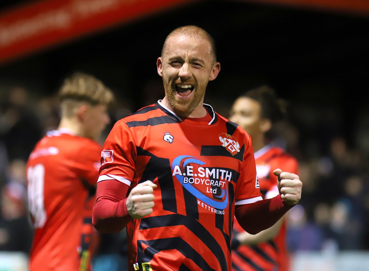 NorthantsLegend's tweet photo. Signing off for the evening after seeing 6 goals at LP for the first time since Feb 2018

The smiles are wide but the real tests are to come. Enjoy the win folks but don't let up. It could still be a memorable season for @KTFCOfficial

@TheRealCase @NonLeaguePaper @BBCSportNhants https://t.co/Oq6DW4TqX7