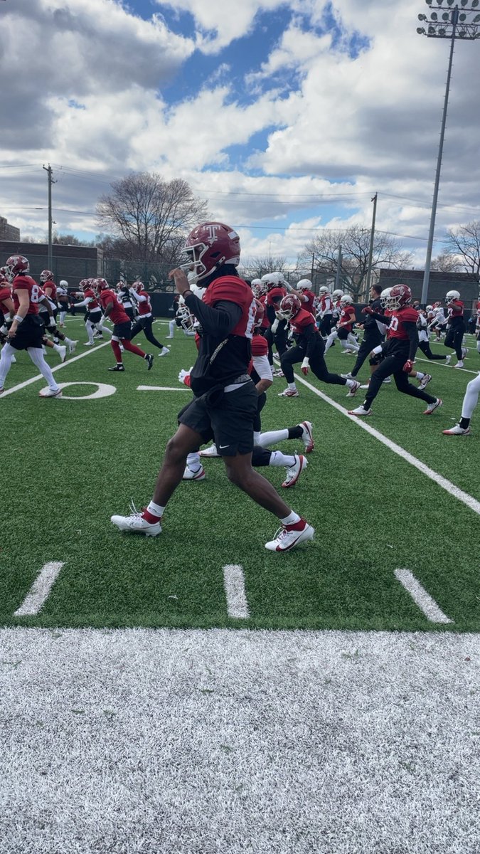 aidentorres70's tweet photo. Had a great time at Temple today! @Temple_FB 
@CoachChiTUFF @keithdudz @CoachFourTUFF @JBTUFB @Coach_AndrewP @CoachArleo_TUFB @CoachAhmadTUFF @_CoachBaker2 https://t.co/4HoxUrPysA