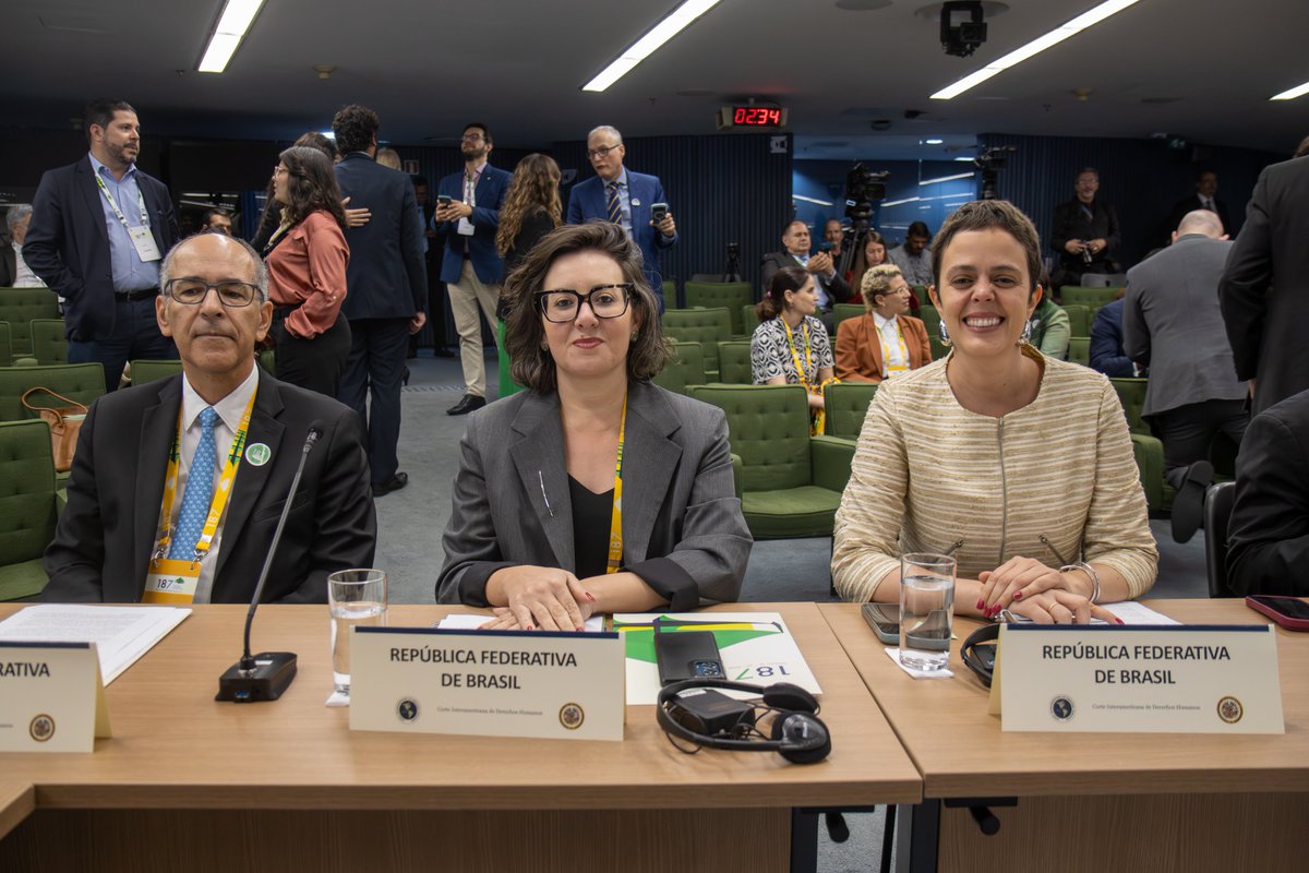CorteIDH's tweet photo. 🕒 En el primer bloque participaron la República de Guatemala, la República Federativa de Brasil, la República de Colombia, los Estados Unidos de América, los Estados Unidos Mexicanos, la República del Paraguay y la República Oriental del Uruguay. https://t.co/nQQTrUnzYc