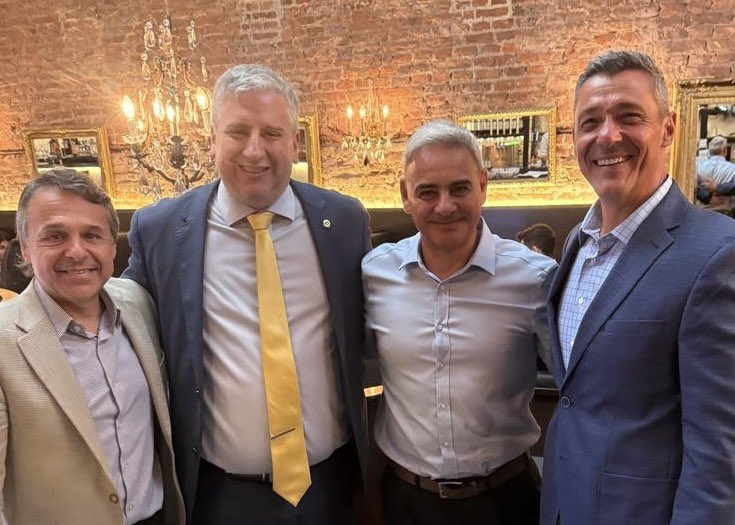 _RodriguezJuan_'s tweet photo. Preparando la 39ª Asamblea Ordinaria del @Parlatino_org, en ciudad de Buenos Aires, mantuve reuniones con:

🔹 Presidente de la Honorable Cámara de Diputados @MenemMartin.

🔸 Presidente Provisional del Senado @AbdalaBartolome y la Senadora @PatoBullrich.

🔹Presidente de la Comisión de Mercosur de la Cámara de Diputados @DamianArabia.

🔸 Presidente de la Comisión de Seguridad Ciudadana, Combate y Prevención al Narcotráfico, Terrorismo y Crimen Organizado del PARLATINO @Ramir_Gutierrez.

🔹 Además de tener la oportunidad de compartir experiencias con los Diputados @DiegoGiuliano y @CapozziSergio, así como con el Periodista Guillermo Favale.