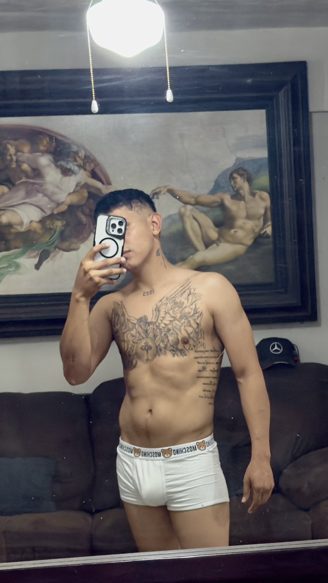 FredyR_3's tweet photo. Lo mío es ser Hot y Lindo, eso de ser Infiel no va conmigo..🤍 https://t.co/9G1zxDJKJH