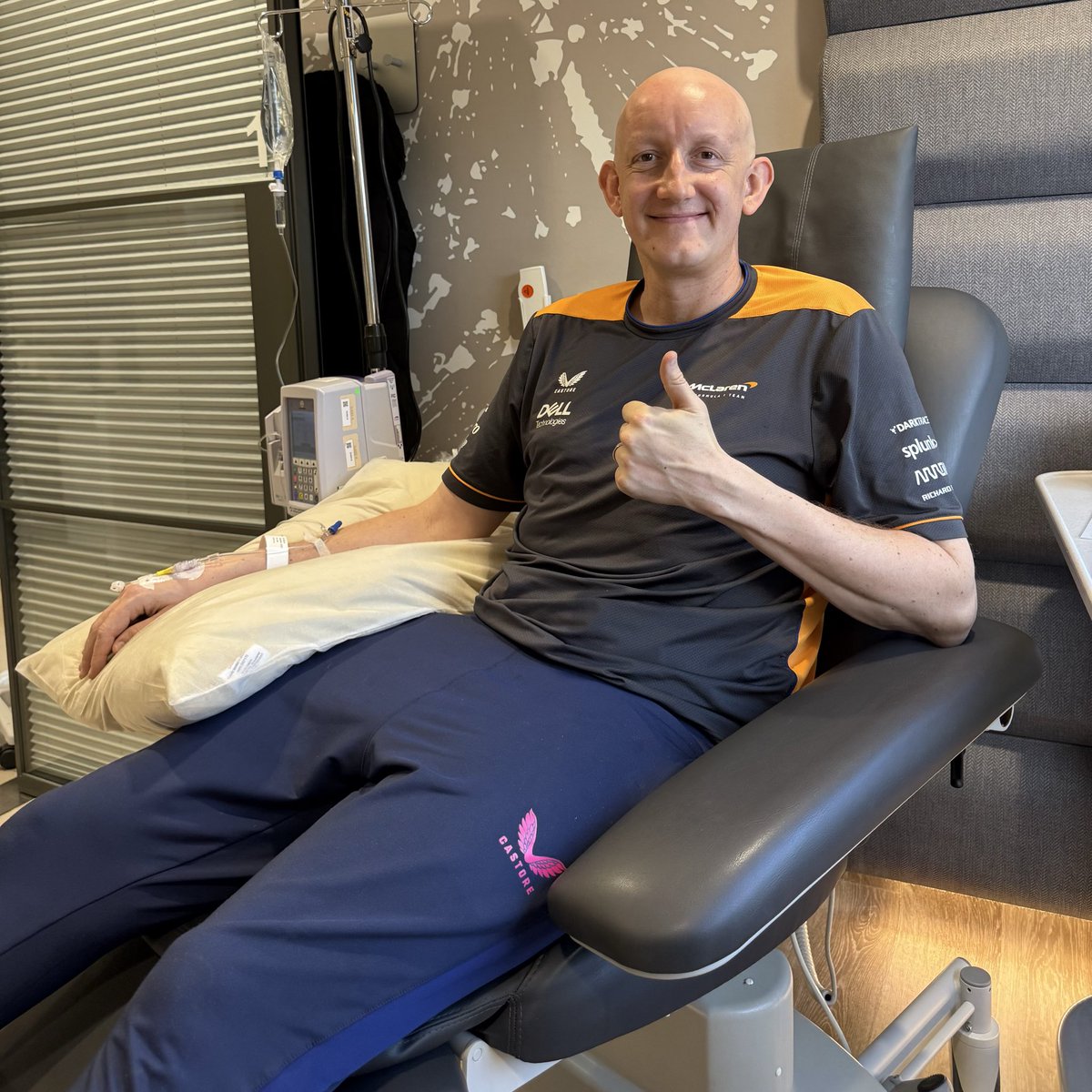 jon_lever's tweet photo. Chemo….completed it mate ✅

130 days later. Thank you so so much everyone for all the help, messages, calls, check-ins, visits, donations, cards and gifts! I have truly felt the love and it’s helped hugely!

Next step…PET scan towards the end of April to see if it’s worked 🤞🏻 https://t.co/KUoFn1wFmG