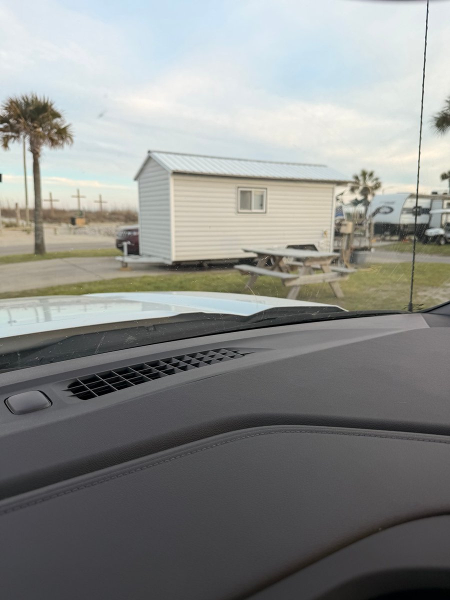 Brett Griffin tweet media