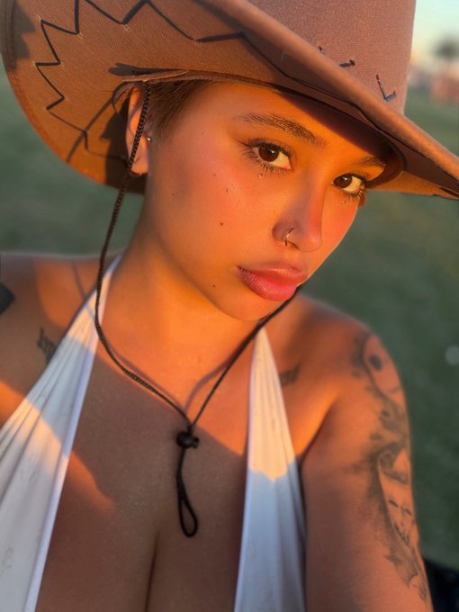 ♡ WHO IS NERE ♡ - 1 pic. https://t.co/6skuP2KBnp