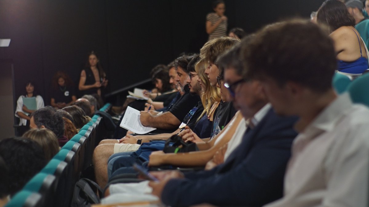 CinematecaURU's tweet photo. La 44ª edición del Festival Cinematográfico Internacional del Uruguay presenta una programación de 201 películas de 67 países. Durante 14 días, Montevideo será sede principal junto a itinerancias en Canelones, Rocha, Florida y San José. Más de cien invitados internacionales y realizadores uruguayos acompañarán el festival. Bélgica es el país invitado de esta edición.

En conferencia de prensa Débora Quiring, directora de Cultura de la Intendencia de Montevideo; José Carlos Mahía, Ministro de Educación y Cultura; María José Santacreu, directora de Cinemateca y Alejandra Trelles, directora artística del festival, lanzaron la programación del #44FCIU.