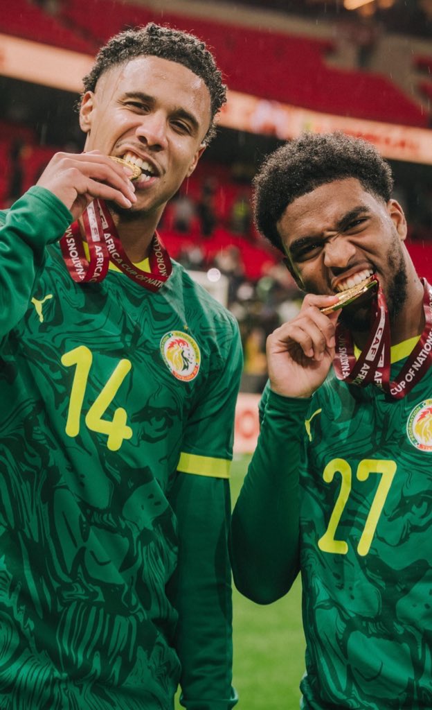 badmulato's tweet photo. champions d’Afrique ❤️🇸🇳 https://t.co/uGME8jgLbc