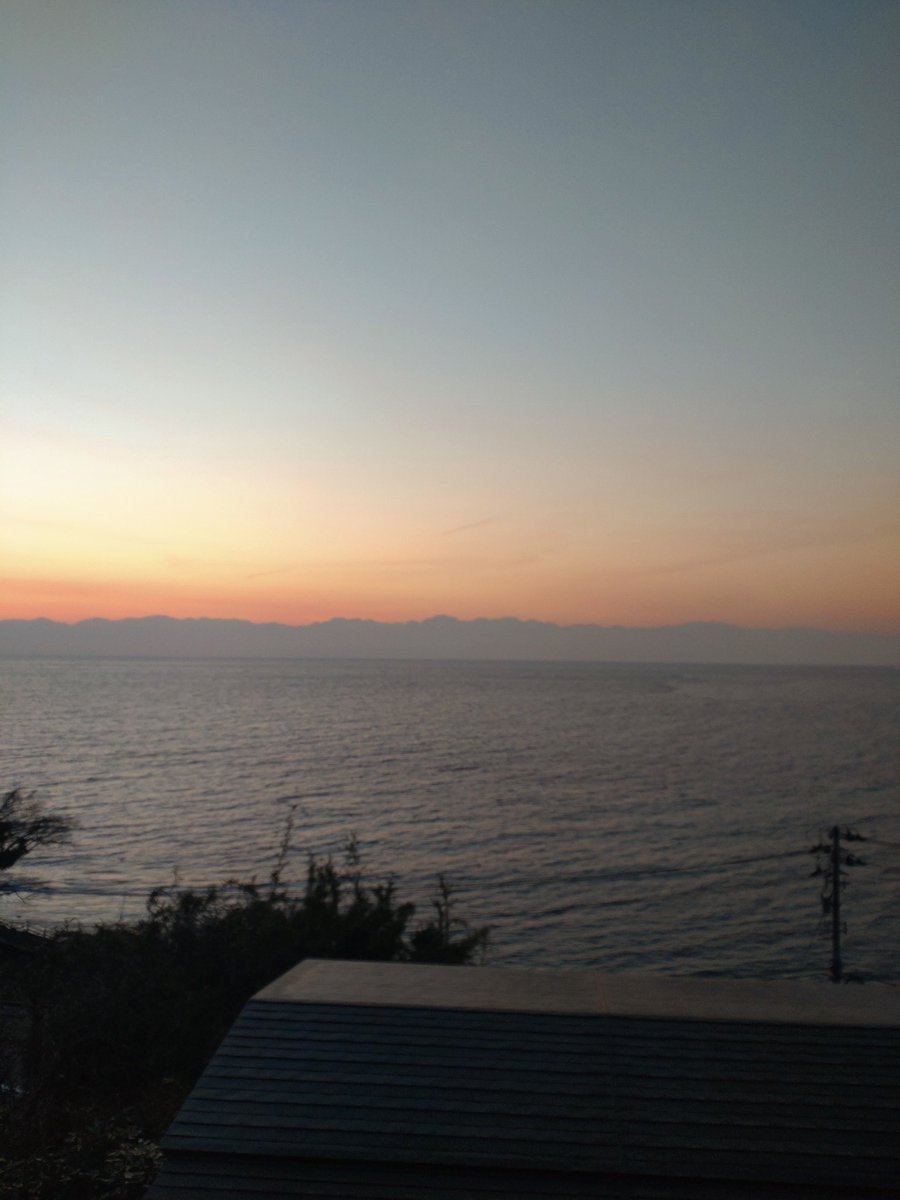 takemax99's tweet photo. 立山連峰の夜明け。
ちょっとトラブルがあり、一旦東京に戻る… https://t.co/U3QpTNyAaF