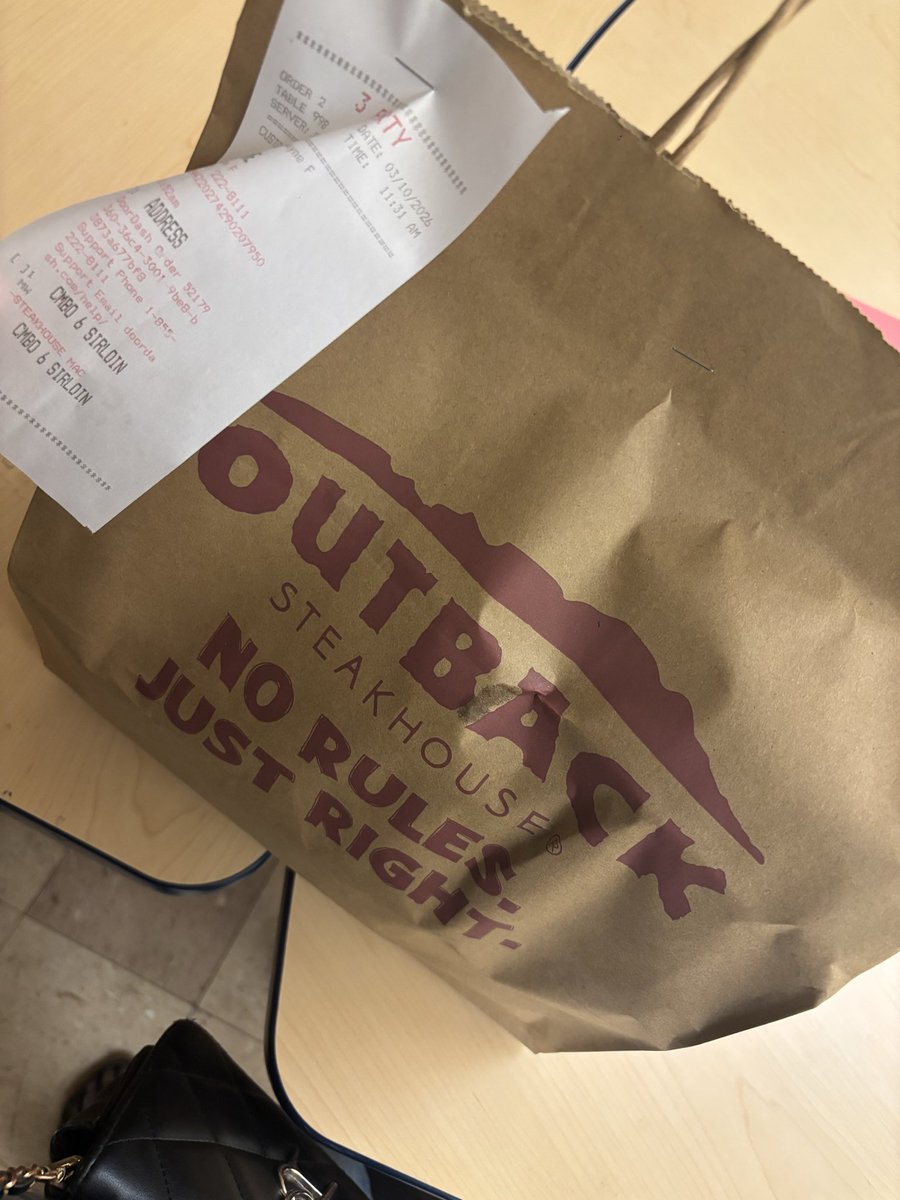 manii🌸 tweet media