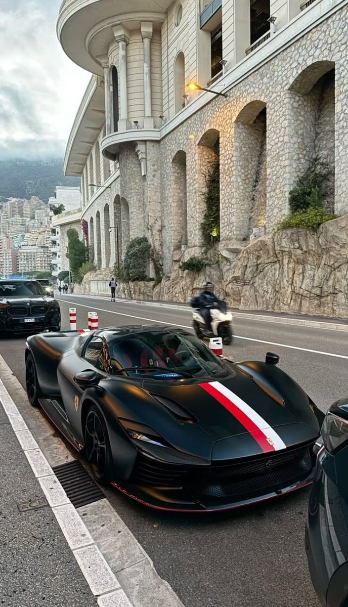 Car Porn tweet media