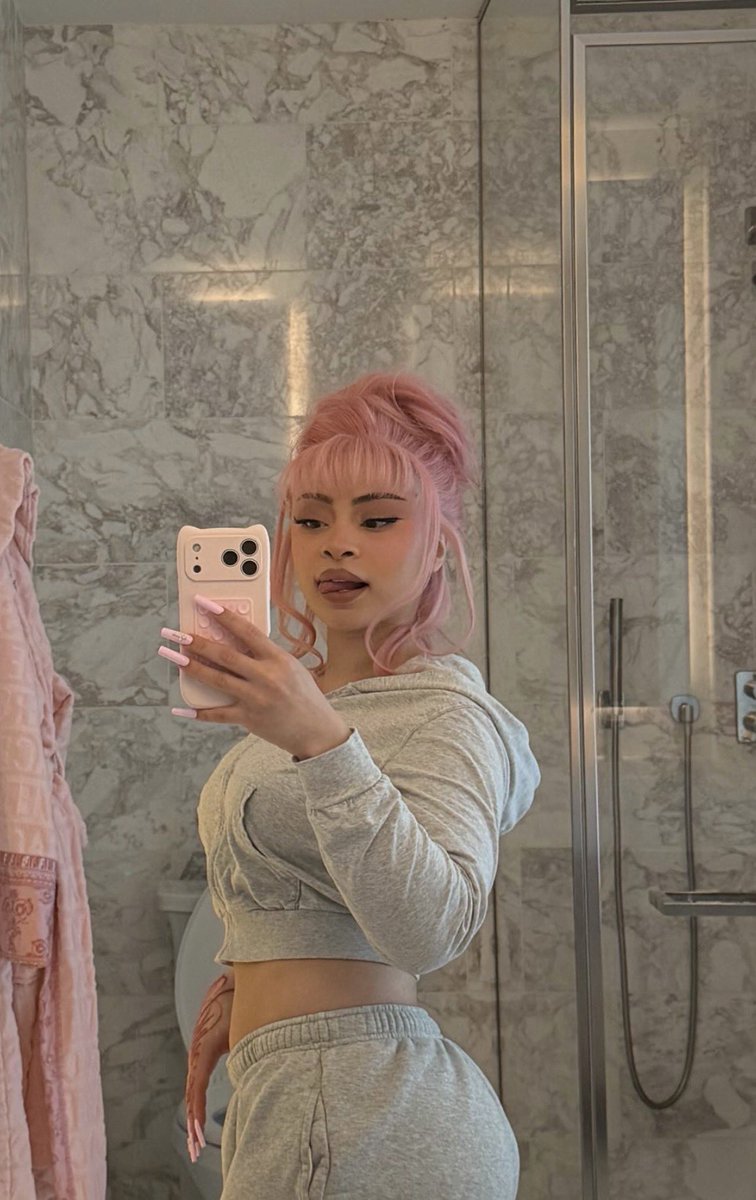 Josh ☆ tweet media