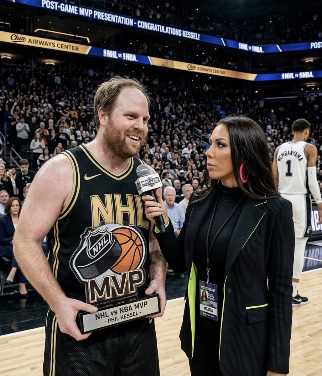 NickBonerBonino's tweet photo. Phil is the type of guy who would mistake this chick for a hotdog #philthethrill #hotdog #joeychestnut @rob_pga17855 @DavidSahlaney https://t.co/yrdhU6hhZC