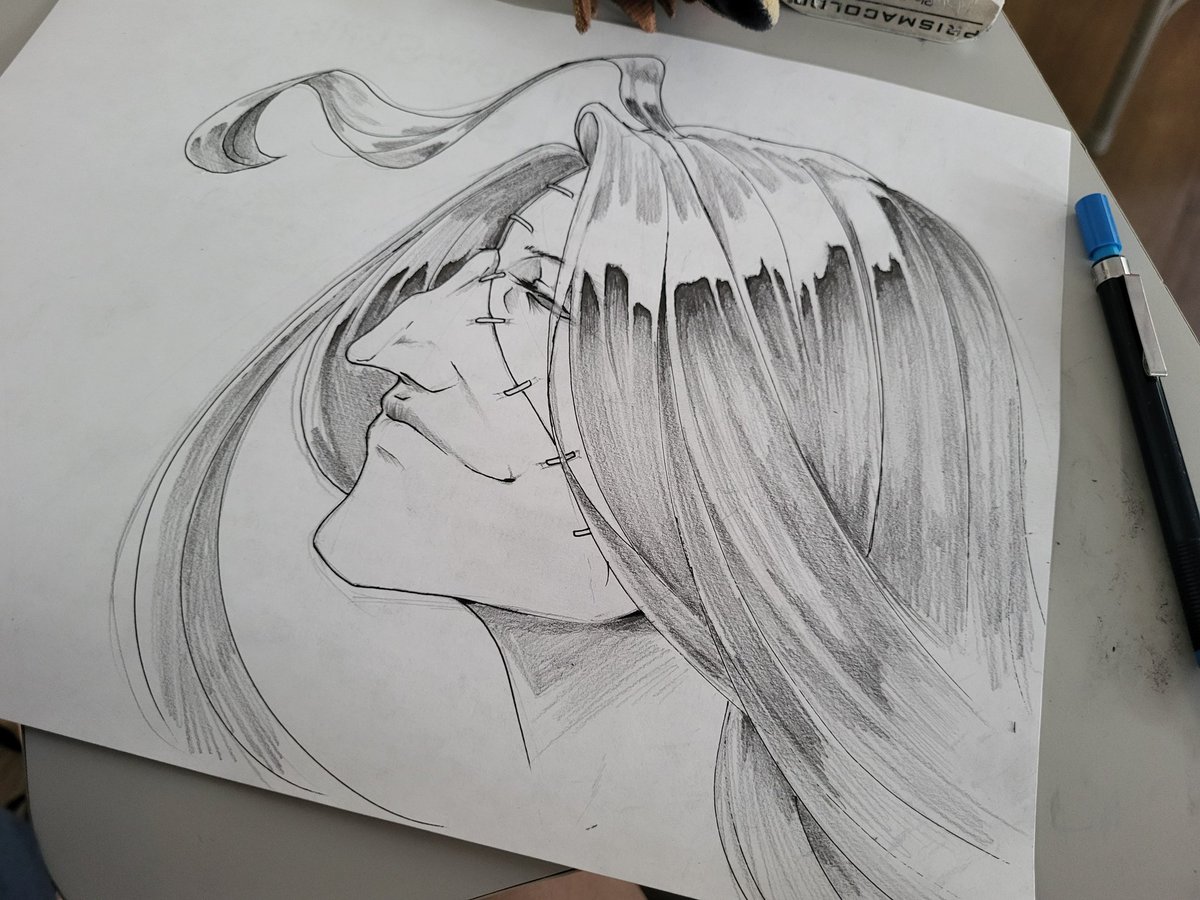 Necromanticizer's tweet photo. 🎻 
Class sketch 💜

#IdentityV #IdentityVfanart https://t.co/7fXDmlwh3G