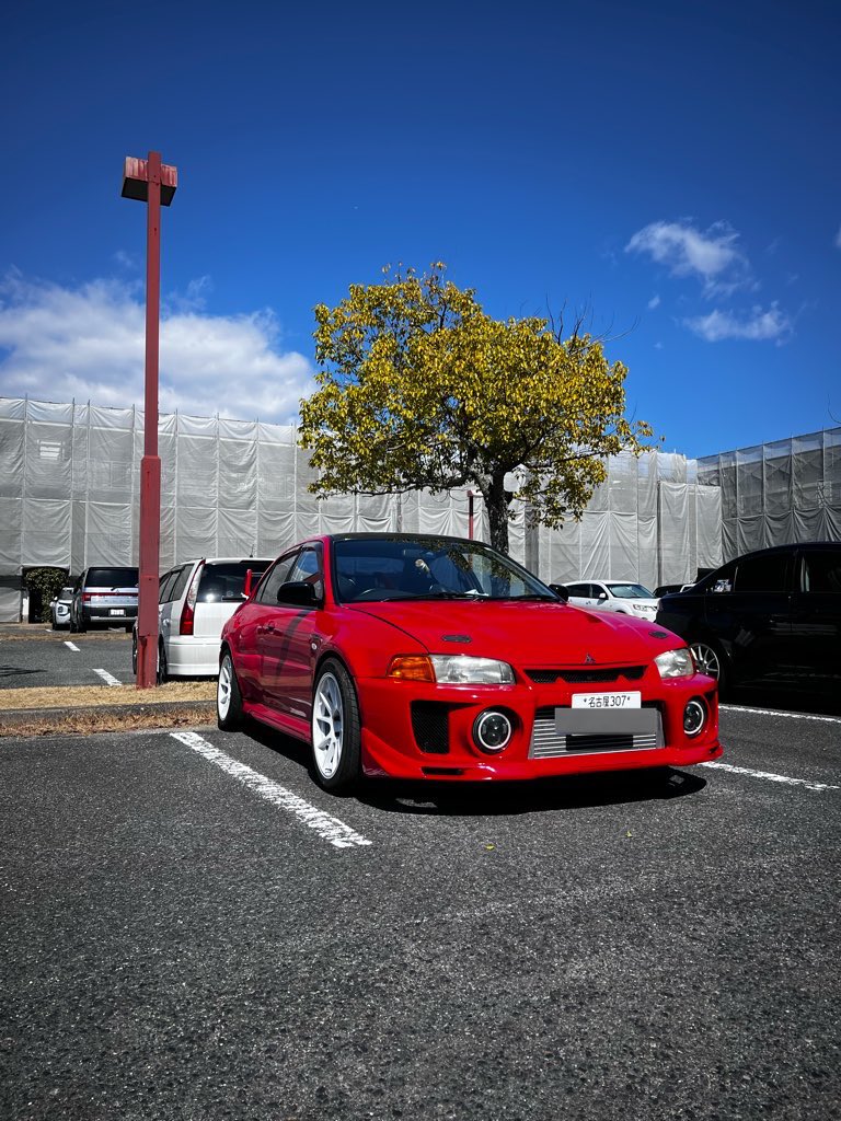 KechukeIida's tweet photo. ランエボ売ります。220万〜
車両状態はざっくり下記の通りです。
年式:1996/8
走行距離:約146000km
エンジンO/H済み120000km時
その時にタービンはHKS GT3タービンに交換とクラッチも交換済み
5→3ナンバー化　公認済み
外装状態はあまり良くありません。
車検は来月のため通しに行く予定です。 https://t.co/lGcKFEXRyx
