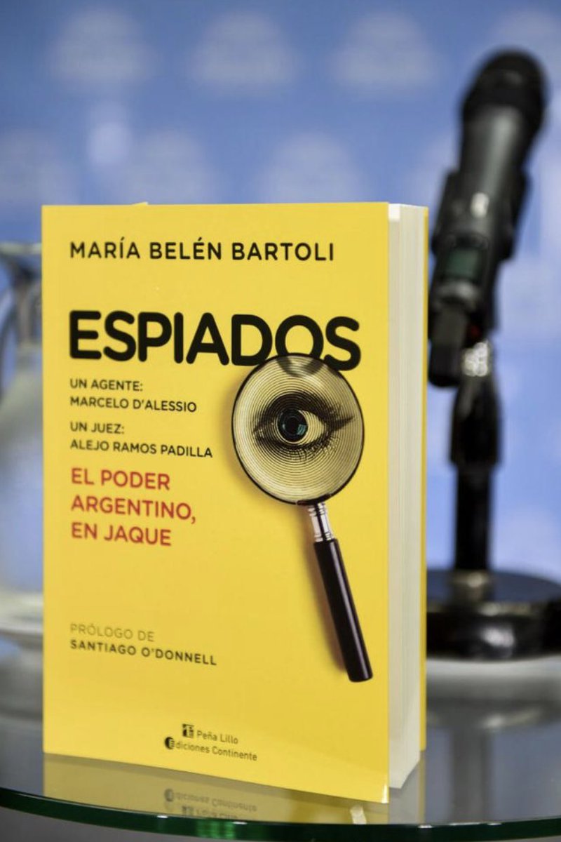 BelenBartoli's tweet photo. Hoy @CFKArgentina declaró en Comodoro Py por la causa "Cuadernos", uno de los mayores inventos que hay. En su defensa habló casi de manera exclusiva de #Stornelli y #DAlessio y una foto que se gestó en Pinamar.
"#Espiados", el libro que escribí habla exactamente de esa causa con lujo de detalles.
Acá el link para comprarlo y debatir sonre el tema: https://t.co/uhx2TtdgjK