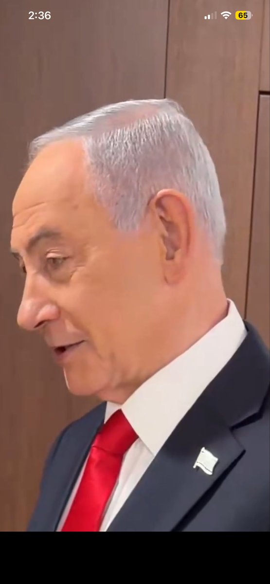 RhetoricPig tweet media