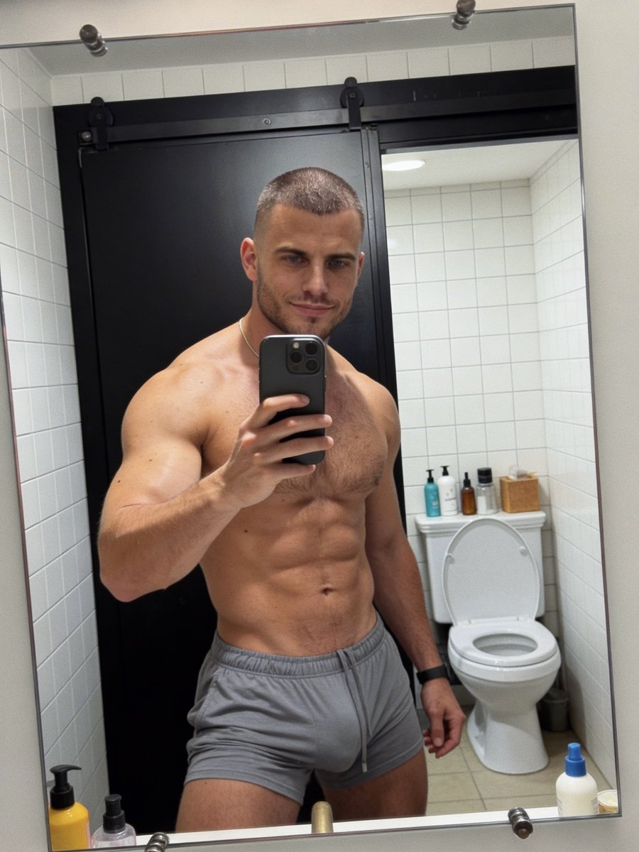 ⭐️ John ⭐️ tweet media