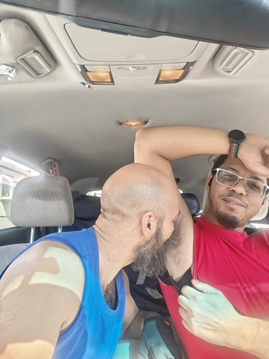 subfox87's tweet photo. Post workout musk check.... sniff sniffffff..... Analysis complete musk detected....

#muskypits #muskypups https://t.co/ZnQ71isiim