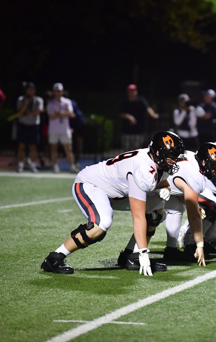 Jake Baker 6’6 285 tweet media