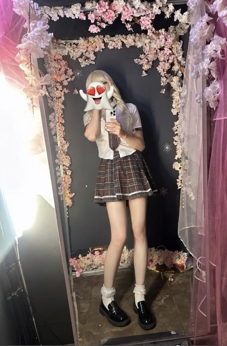 아침부터 기분이가 매우 좋아~
이것이 X의 효과인가봐
크게 다툴 일 없는 미지의 공간 X

기분 좋은 채로
오늘은 초초초 몰입 모드!

X 알람 꺼놓고 달려야 돼~
모두 좋은 하루 되셩~🤗